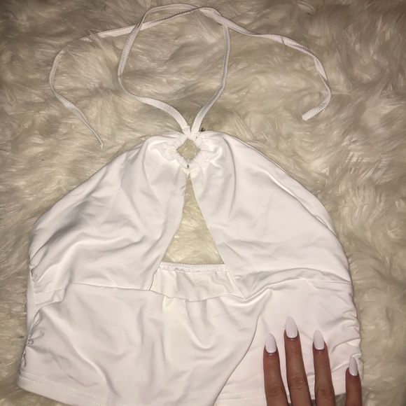 White cut out crop top - Picture 2 of 2